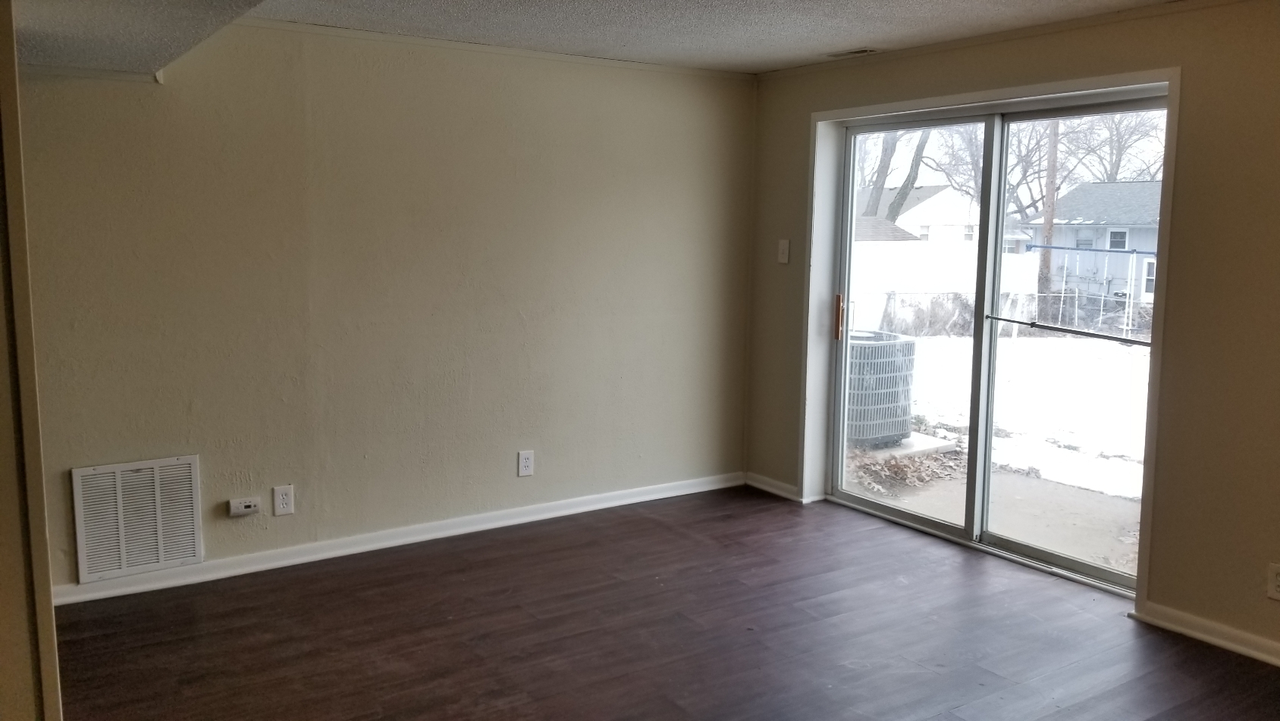 827 N Choctaw Ave - Photo 3 of 6