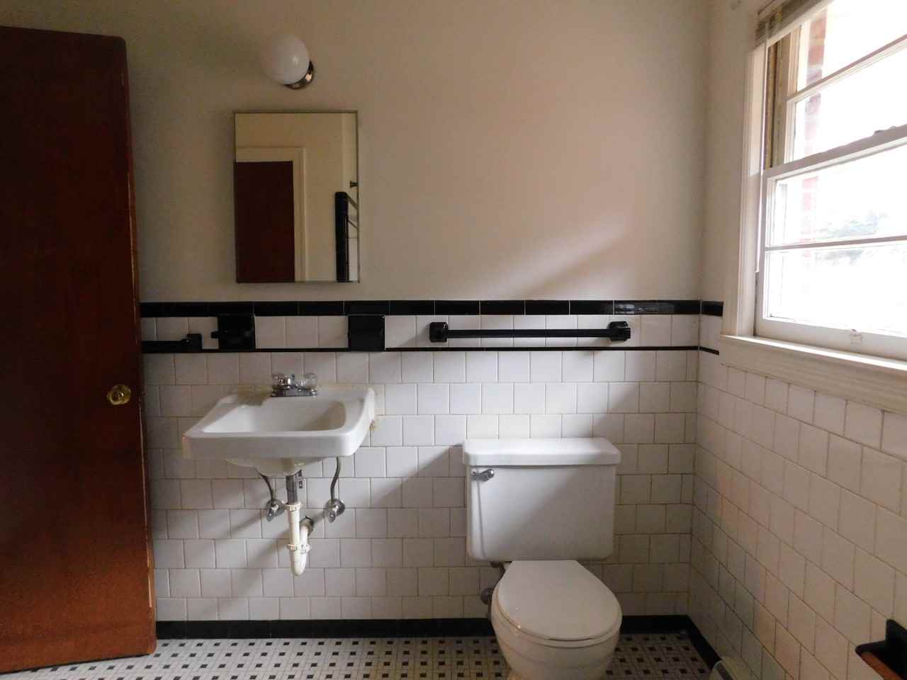 117 Courtland Dr - Photo 3 of 18