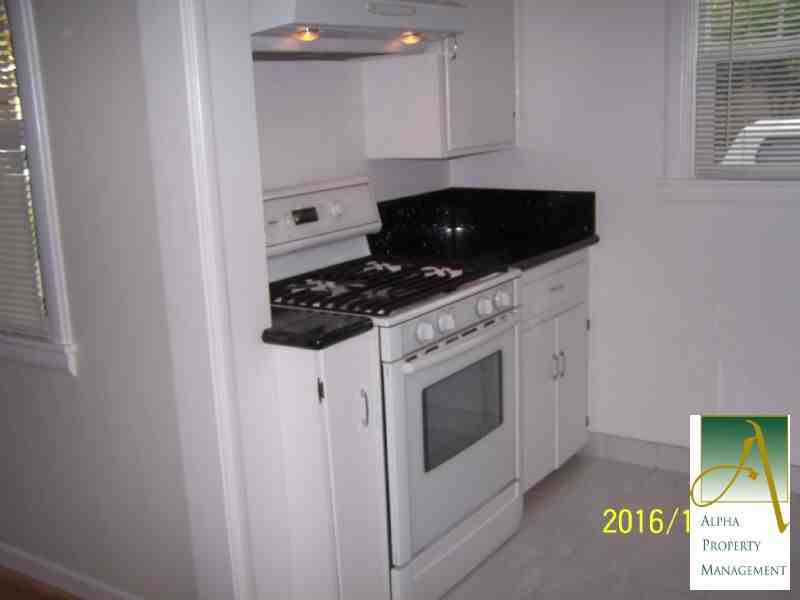 2720 25th St - Photo 7 of 10
