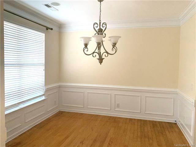 9110 Scarcliff Lane - Photo 3 of 11