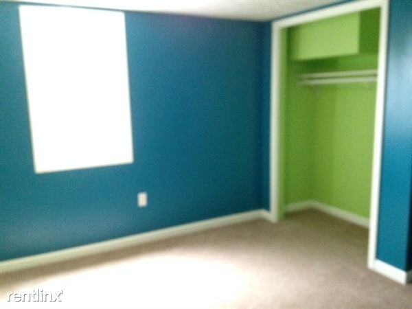 3130 W Bennington Rd - Photo 2 of 9