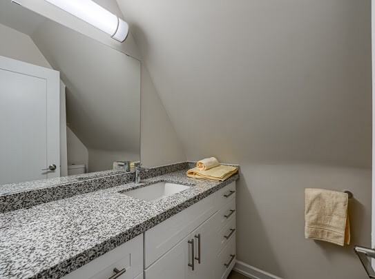 492 Indian Grove - Photo 3 of 8