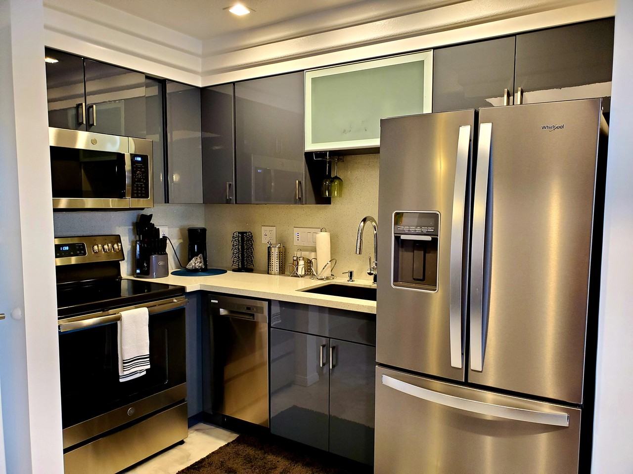 367 South Calle El Segundo #d - Photo 5 of 30