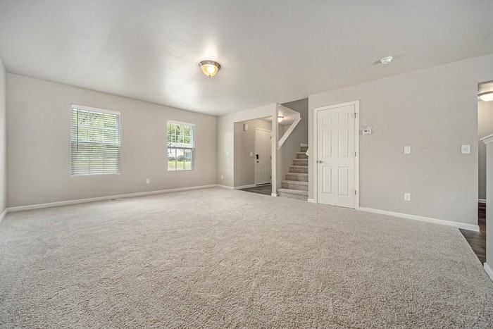 146 Pinecove Trail - Photo 3 of 14