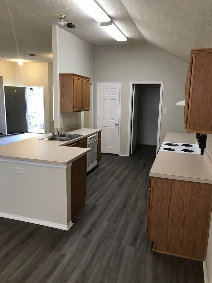 1114 Germany Drive - Photo 2 of 10