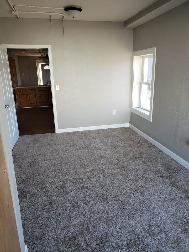 416 Harrison St. - B - Photo 2 of 5