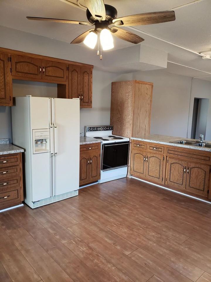 416 Harrison St. - B - Photo 3 of 5