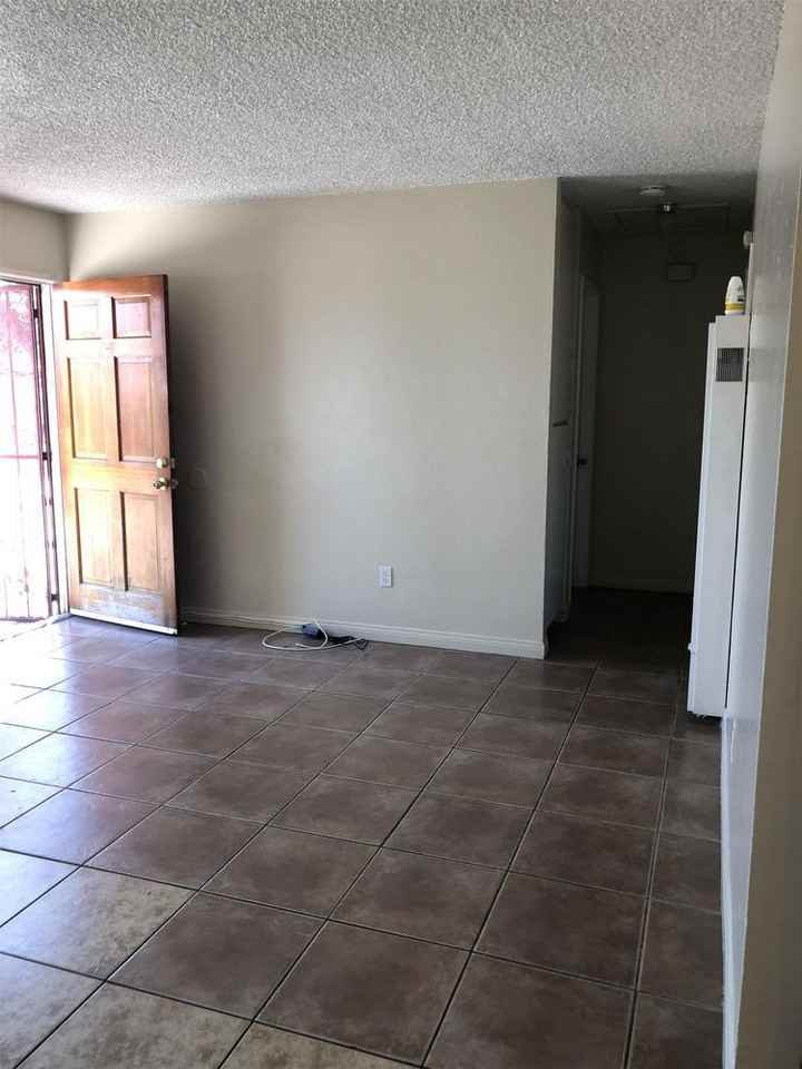 917 East 20th Street - 1 - Photo 2 of 9