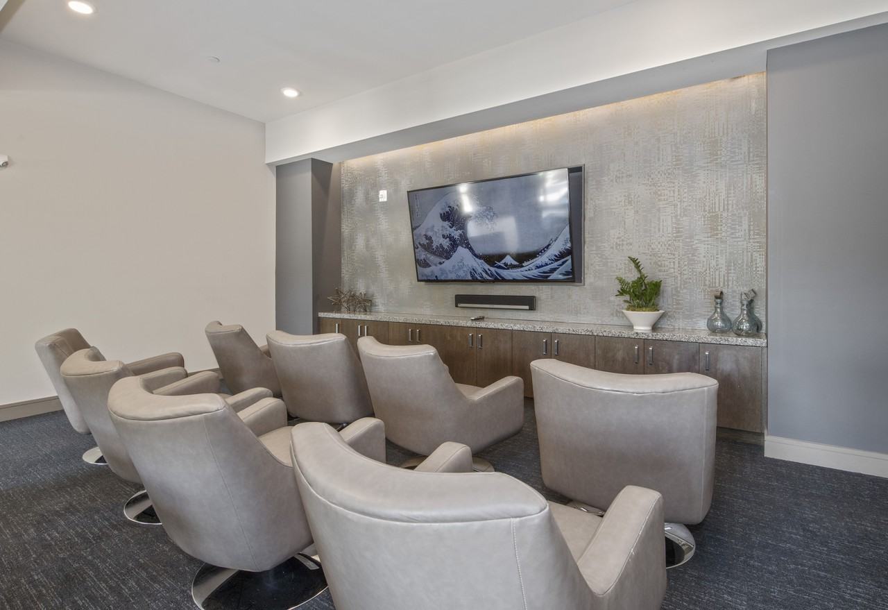 Lantower Waverly - Photo 3 of 30