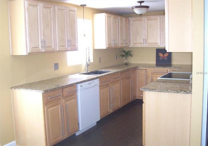 409 46th Street West - Photo 2 of 9