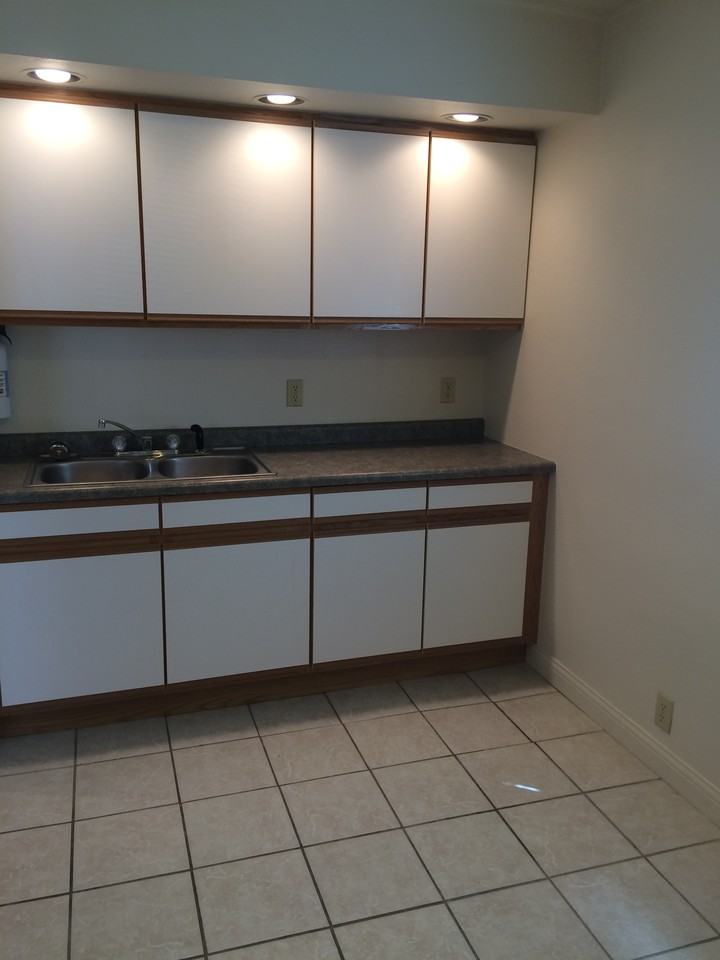 402 West Washington Street #1 - Photo 2 of 10