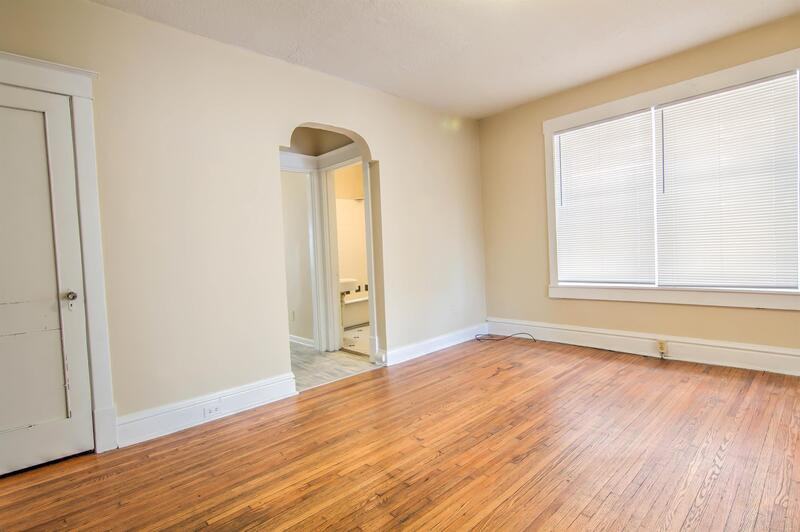 3957A 3957a Chippewa Street - Photo 3 of 13