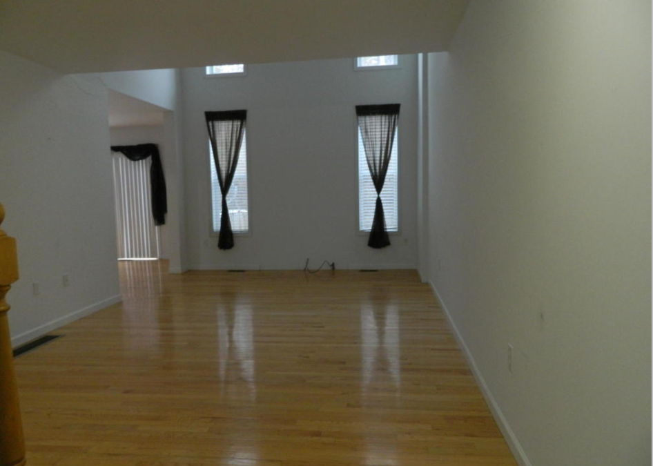 456 S Keyser Ave - Photo 2 of 12