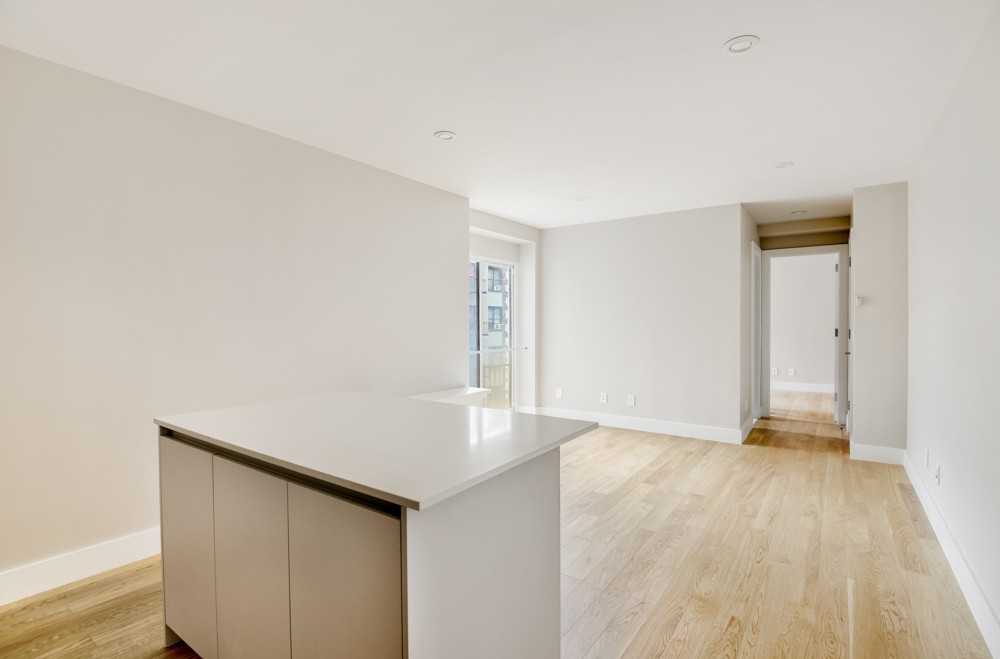 805 St. Marks Avenue - Photo 4 of 9