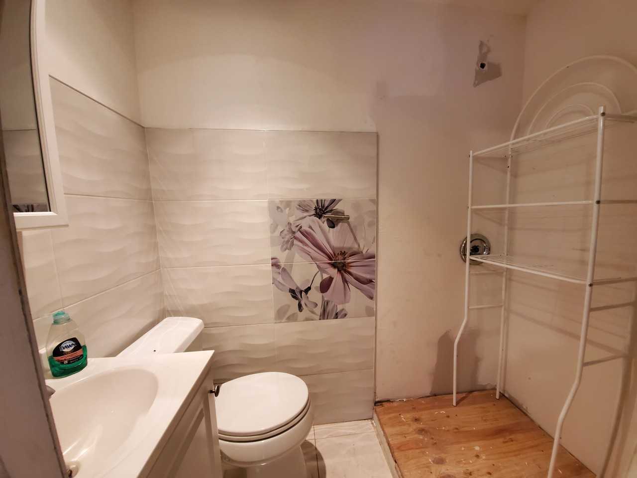 1012 Castleton Avenue - Photo 3 of 13