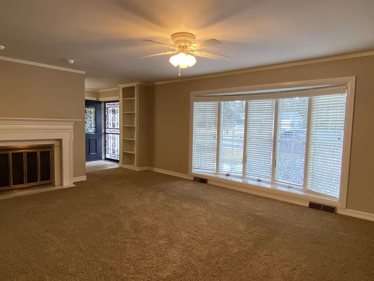 903 Ridgeland Street - Photo 3 of 19