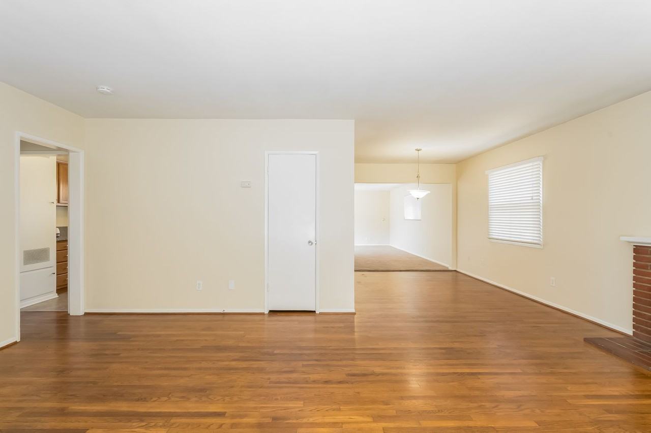 8527 Hickory Ln - Photo 3 of 16