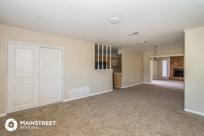 5027 Mc Manus Drive - Photo 2 of 15