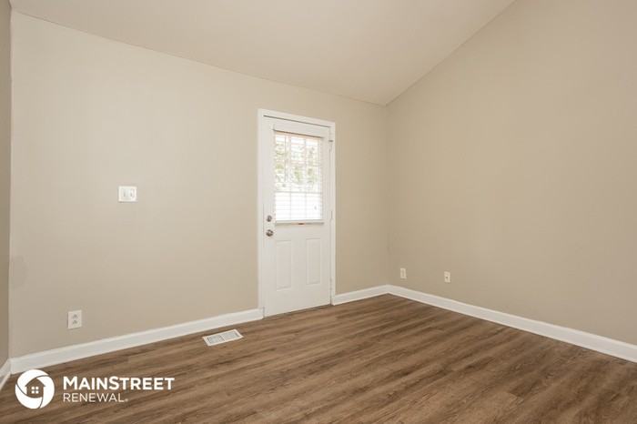 1960 West Kimberly Road Southwest - Photo 2 of 15