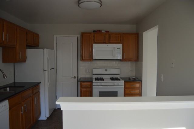 160 Stirling #X1 - Photo 2 of 11