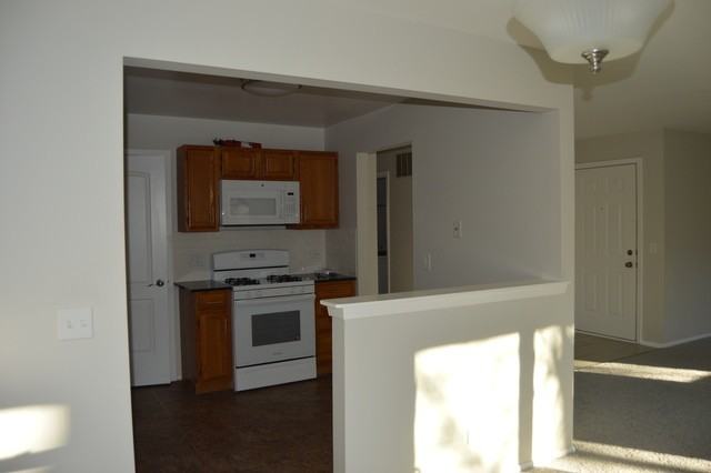 160 Stirling #X1 - Photo 3 of 11