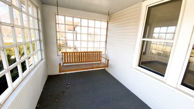 1106 Adams - Photo 2 of 9