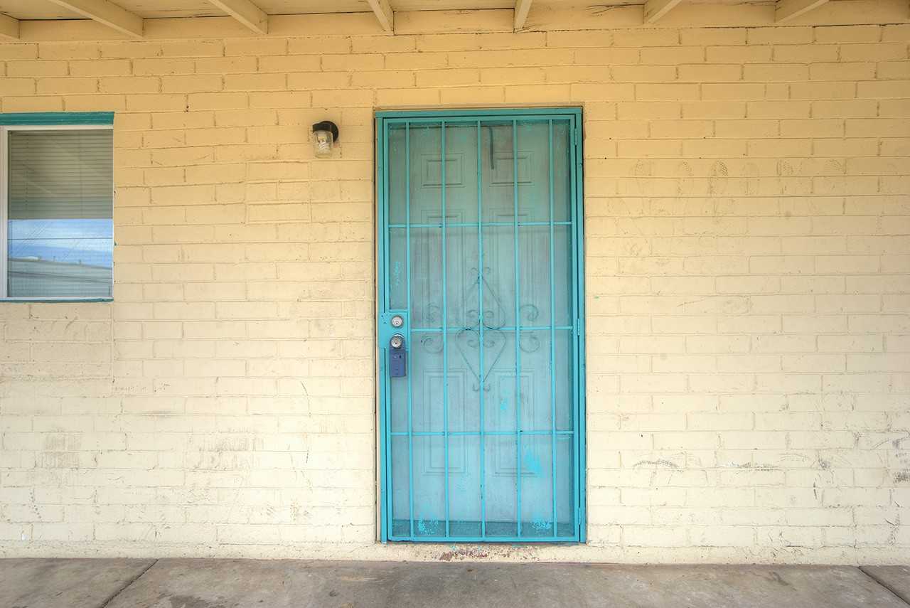 1311 N 13th St - Photo 2 of 24