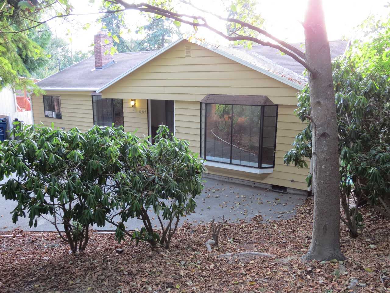 13419 8th Ave S - Photo 3 of 17