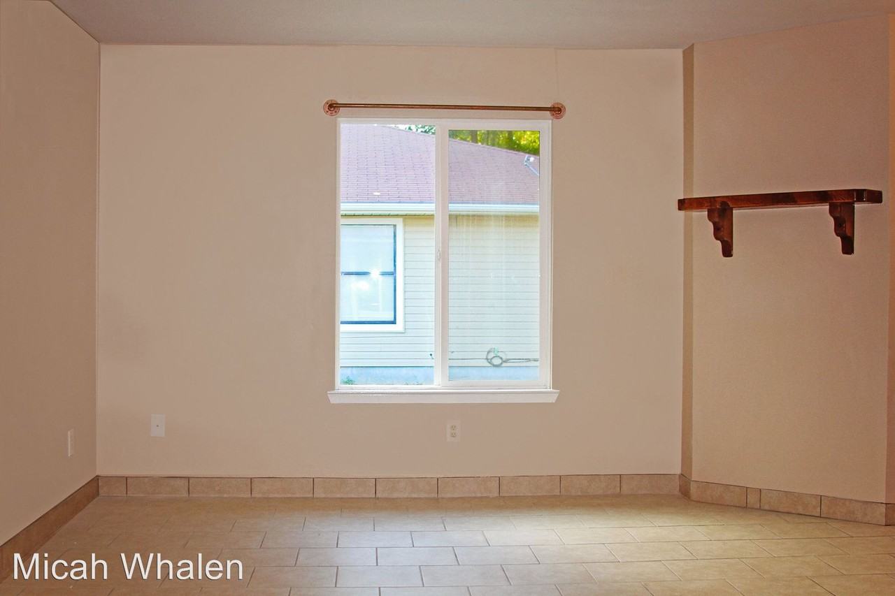 6366 West Fairfield Dr - Photo 3 of 14