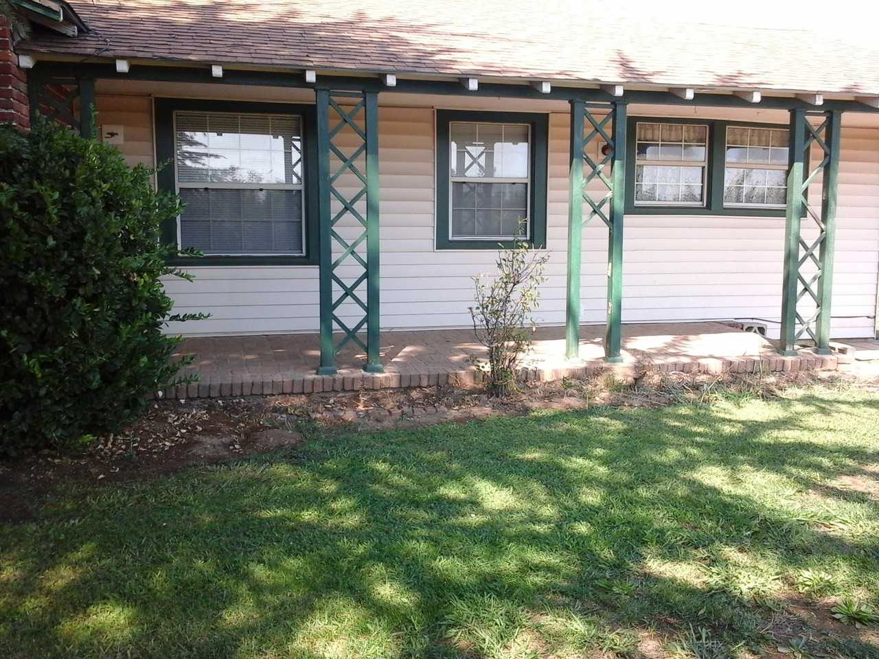 22590 Antelope Blvd - Photo 2 of 5