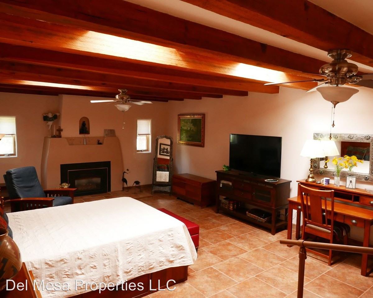 301 14th Street Sw - Photo 2 of 25