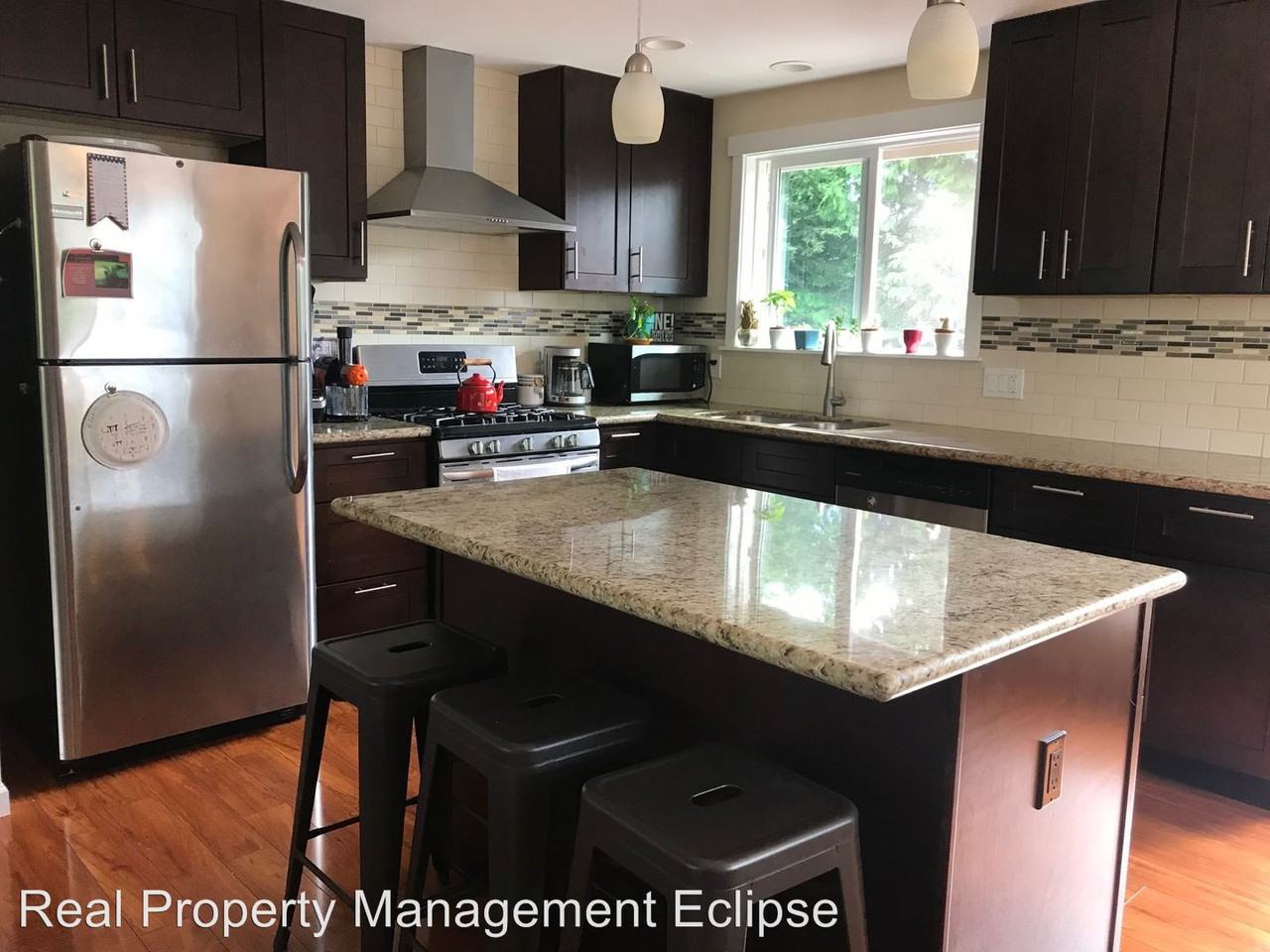 10118 Ne 198th Pl - Photo 3 of 12