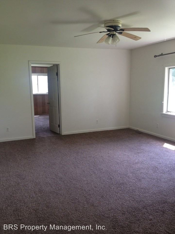 8891 Almont Rd - Photo 2 of 12
