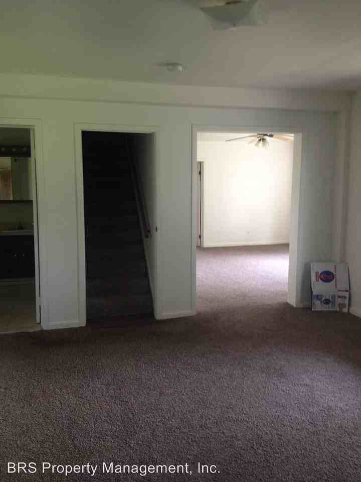 8891 Almont Rd - Photo 3 of 12