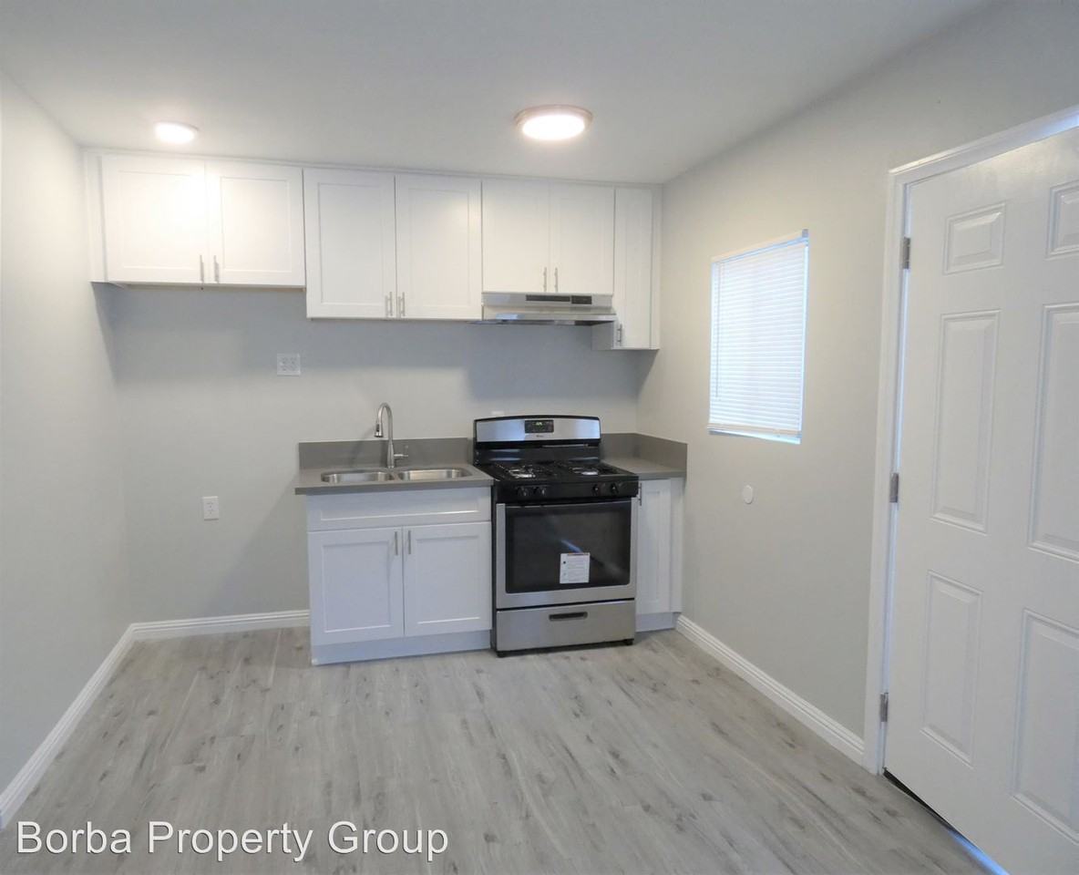 231 E Hullett Street - Photo 3 of 41