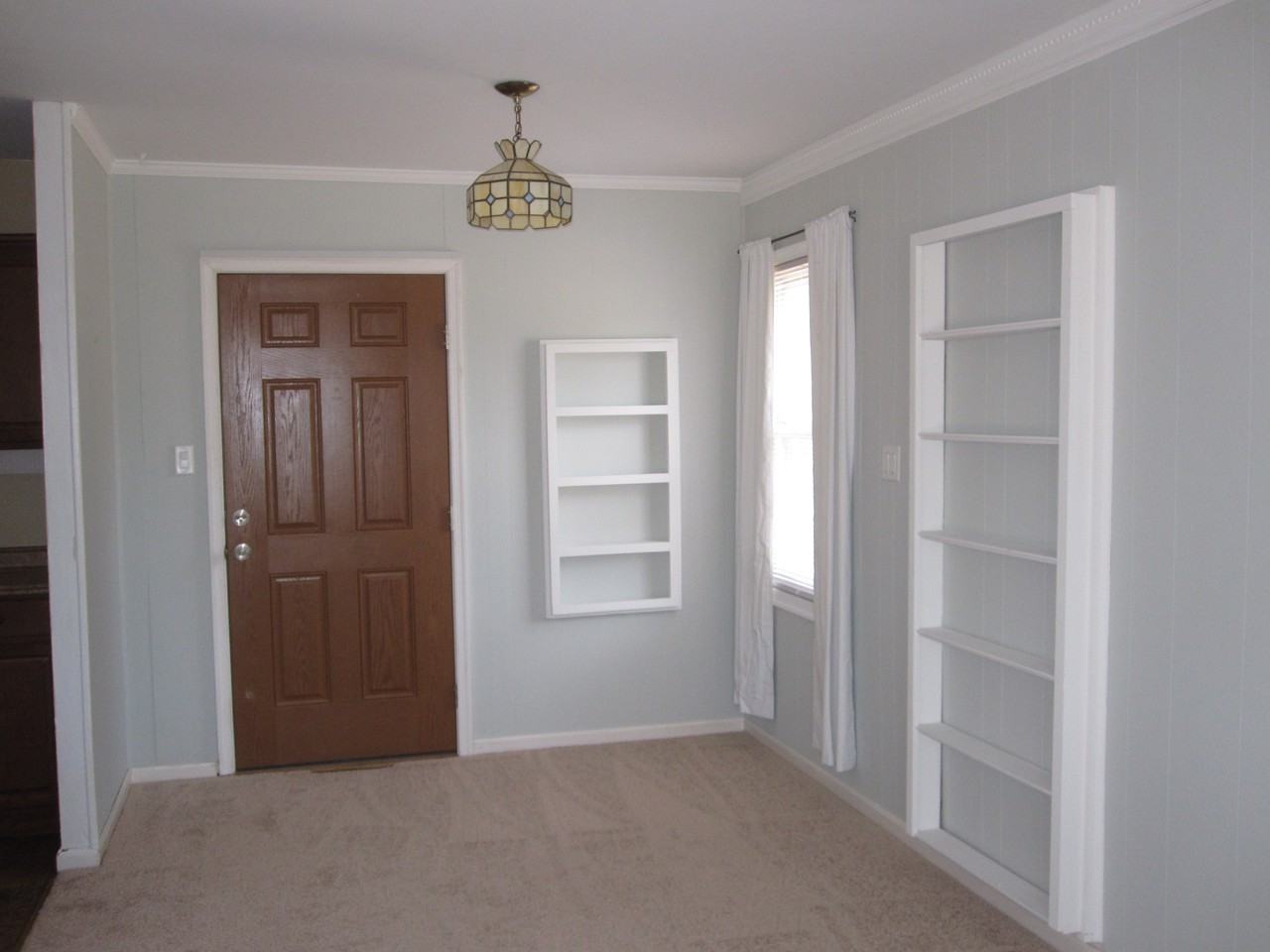 6613 Seneca Dr - Photo 3 of 17