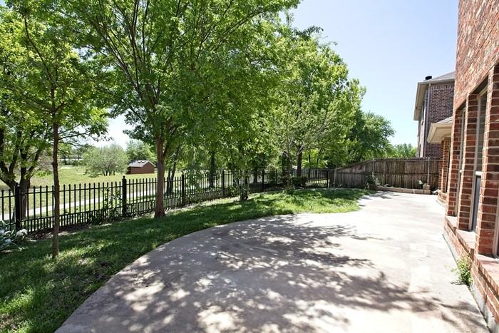 2937 Dog Leg Trail - Photo 2 of 36