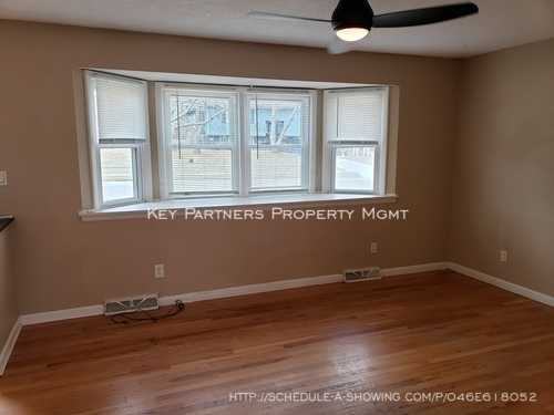 5137 Goodman - Photo 3 of 10