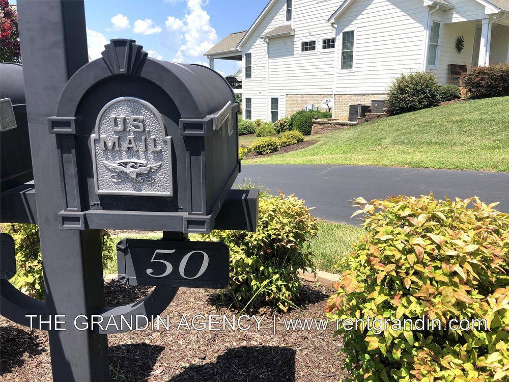 50 Brooke Drive - 1 - Photo 3 of 50