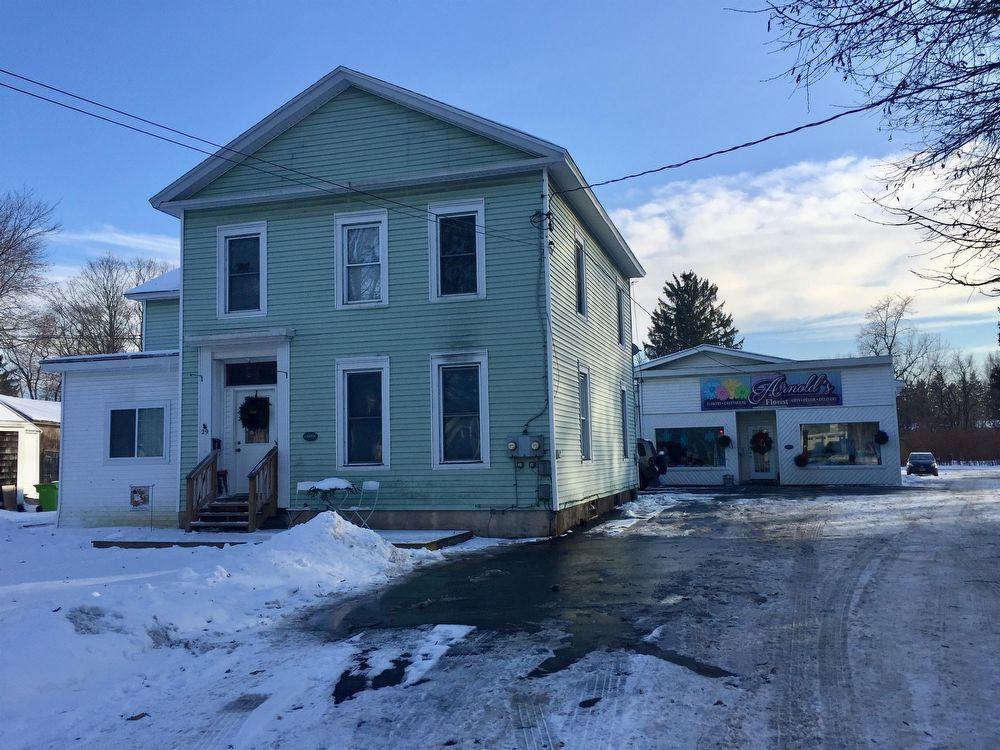 29 Cayuga Street - A - Photo 3 of 13