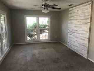 2611 29th St - Photo 2 of 8