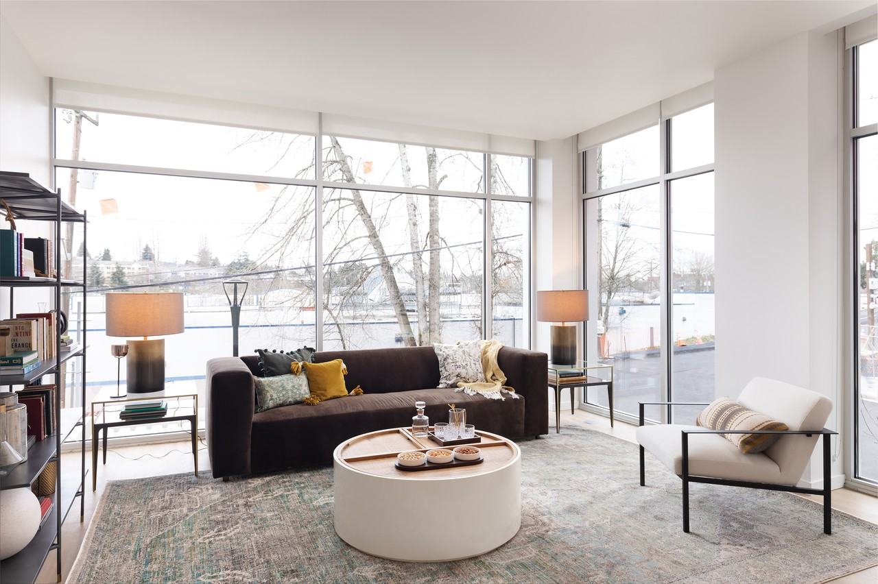 2615 25th Ave S - Photo 2 of 39