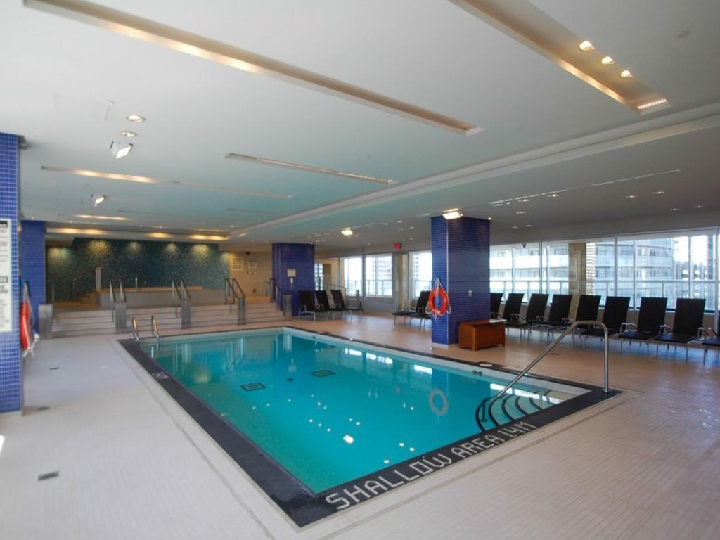 Bremner Blvd & York St #2408 - Photo 3 of 14