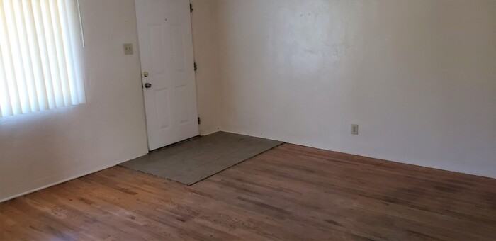 318 Monroe Street Northeast - Photo 3 of 11