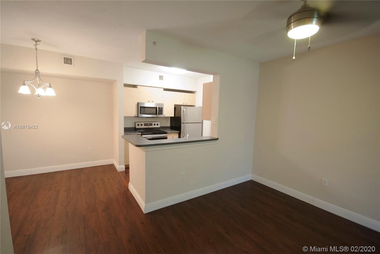 2564 Centergate Drive #206