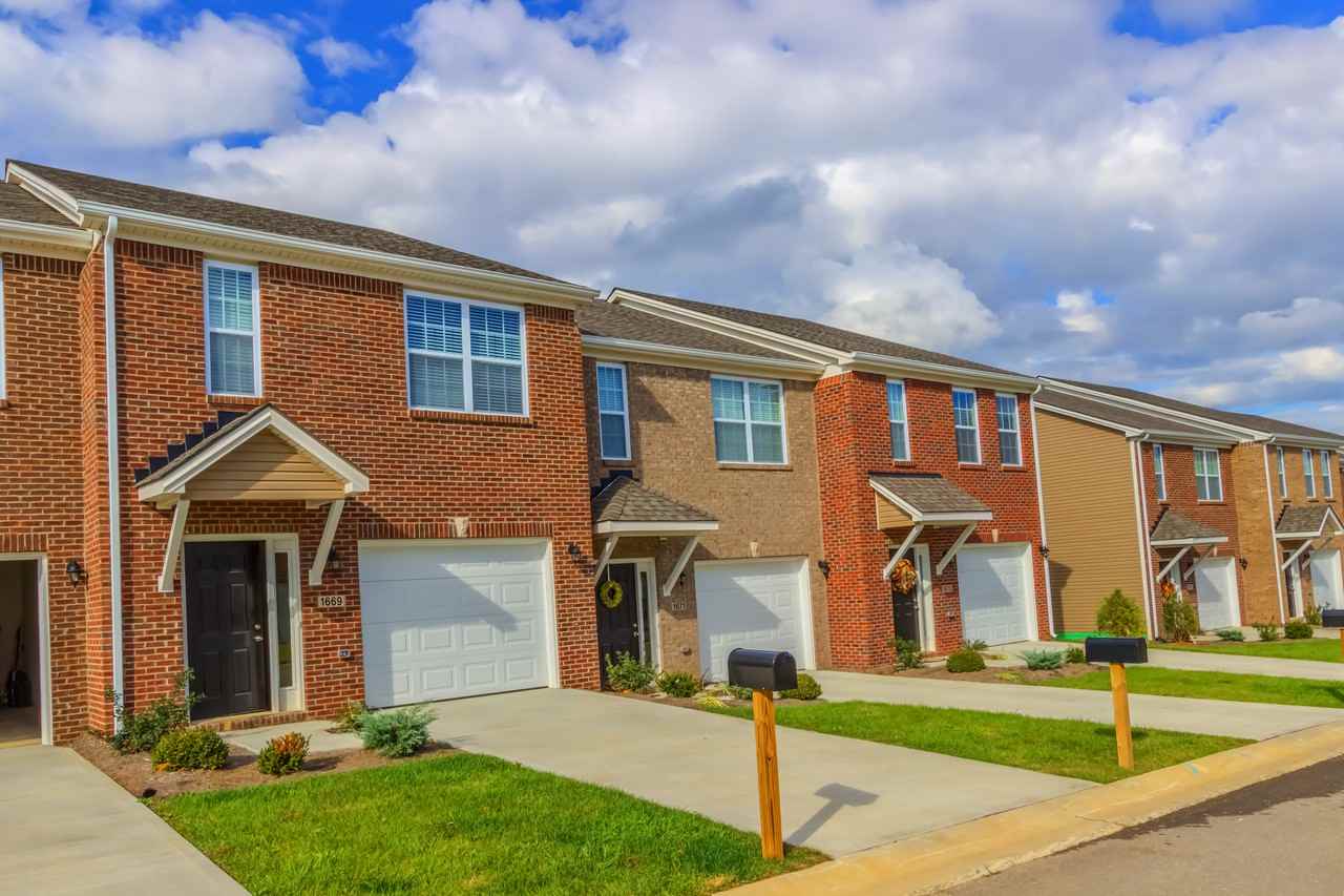 3277 Alcott Place, Lexington, KY 40509 3 Bedroom House for 1,229/month