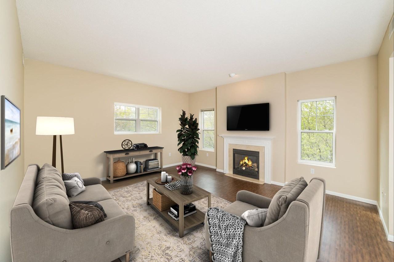 Lake Hazeltine Woods - Photo 6 of 33