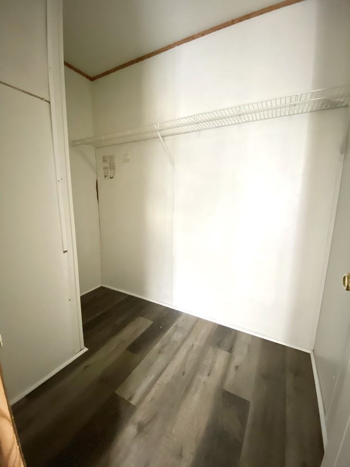 98 Spring Grove Road - Photo 3 of 9