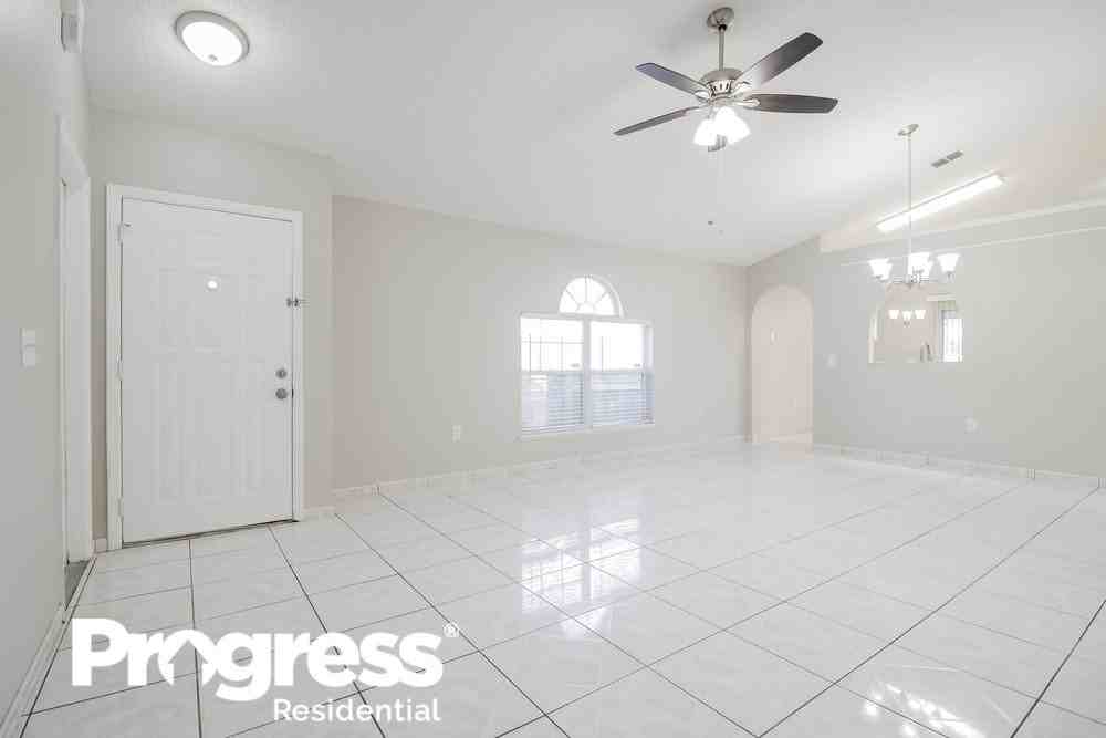 7773 Fort Mchenry Ct - Photo 3 of 15