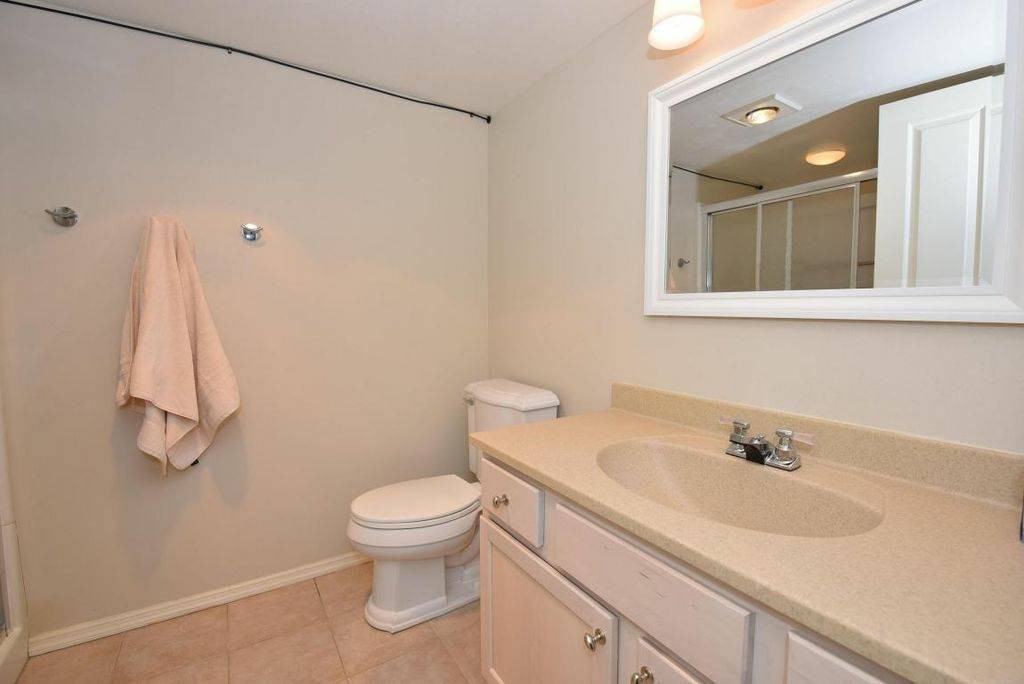 917 E Spooner Rd - Photo 2 of 24